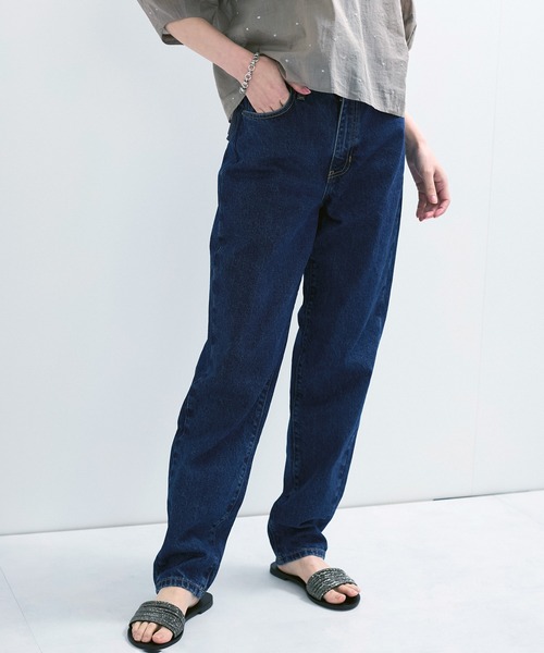 GUESS JEANS(ゲスジーンズ)の「【GUESS(ゲス)】MOM/デニム ジーンズ(デニムパンツ・レディース・ブルー系その他5/ブルー・S/M/L)」の2枚目の写真