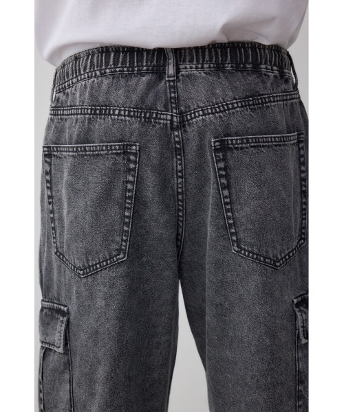 AZUL by moussy（アズールバイマウジー）の「AZUL DENIM カーゴショーツ（スラックス・レディース・ライトブルー/ライトブラック・MEDIUM/LARGE）」の17枚目の写真