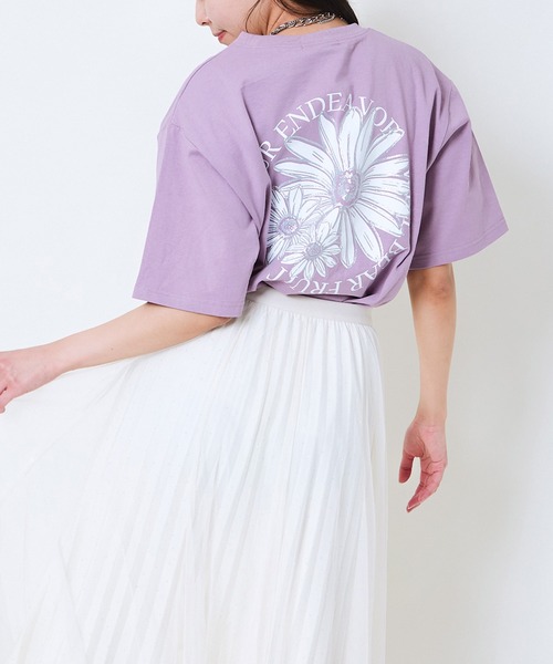 GORGE(ゴージ)の「《フラワーロゴ×ゆるシルエット》レディース 半袖Tシャツ 体型カバー 春夏秋(Tシャツ/カットソー・レディース・チャコール/オートミール/オフホワイト/パープル・F)」の9枚目の写真