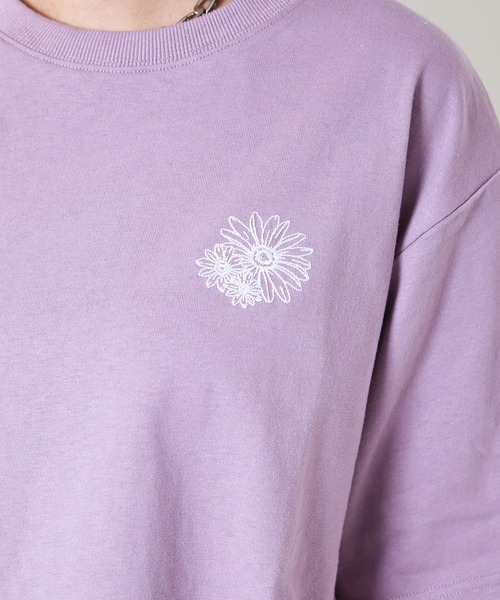 GORGE(ゴージ)の「《フラワーロゴ×ゆるシルエット》レディース 半袖Tシャツ 体型カバー 春夏秋(Tシャツ/カットソー・レディース・チャコール/オートミール/オフホワイト/パープル・F)」の18枚目の写真