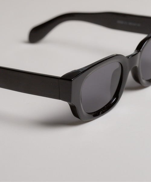 Peony(ピオニー)の「【Peony/ピオニー】/スクエア フォックス型 Y2Kサングラス(サングラス・レディース・グリーン/ブラック/イエロー・FREE)」の7枚目の写真