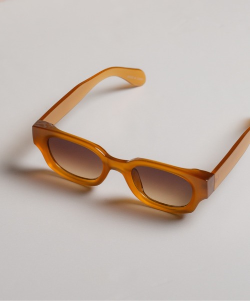 Peony(ピオニー)の「【Peony/ピオニー】/スクエア フォックス型 Y2Kサングラス(サングラス・レディース・グリーン/ブラック/イエロー・FREE)」の12枚目の写真