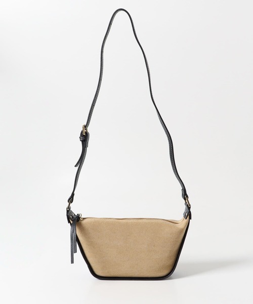 MARCO BIANCHINI（マルコビアンチーニ）の「MARCO BIANCHINI　キャンバスレザーバッグ（ショルダーバッグ・レディース・ブラック/オフホワイト・ONE）」の4枚目の写真