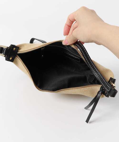 MARCO BIANCHINI（マルコビアンチーニ）の「MARCO BIANCHINI　キャンバスレザーバッグ（ショルダーバッグ・レディース・ブラック/オフホワイト・ONE）」の7枚目の写真