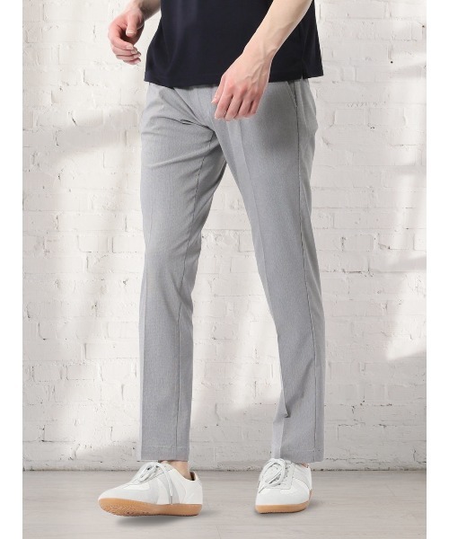 TAKA-Q（タカキュー）の「【抗菌防臭 接触冷感】タカキュー クロスストレッチ+エアー 軽量 ウォッシャブル トラウザーパンツ 股下82cm（チノパンツ・メンズ・ハウンドトゥース/ブラック/ベージュ/ネイビー・S/LARGE/X-LARGE/3L/MEDIUM）」の4枚目の写真