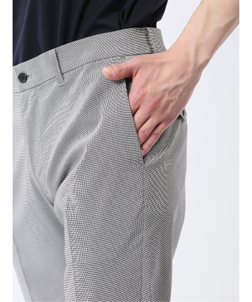 TAKA-Q（タカキュー）の「【抗菌防臭 接触冷感】タカキュー クロスストレッチ+エアー 軽量 ウォッシャブル トラウザーパンツ 股下82cm（チノパンツ・メンズ・ハウンドトゥース/ブラック/ベージュ/ネイビー・S/LARGE/X-LARGE/3L/MEDIUM）」の20枚目の写真