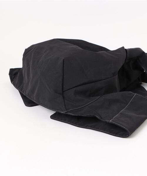 ANDERSSON BELL（アンダースンベル）の「Andersson Bell/アンダーソンベル/TRIANGOLO VEST BACKPACK（バックパック/リュック・レディース・ブラック・F）」の14枚目の写真