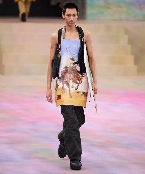 ANDERSSON BELL（アンダースンベル）の「Andersson Bell/アンダーソンベル/TRIANGOLO VEST BACKPACK（バックパック/リュック・レディース・ブラック・F）」の10枚目の写真