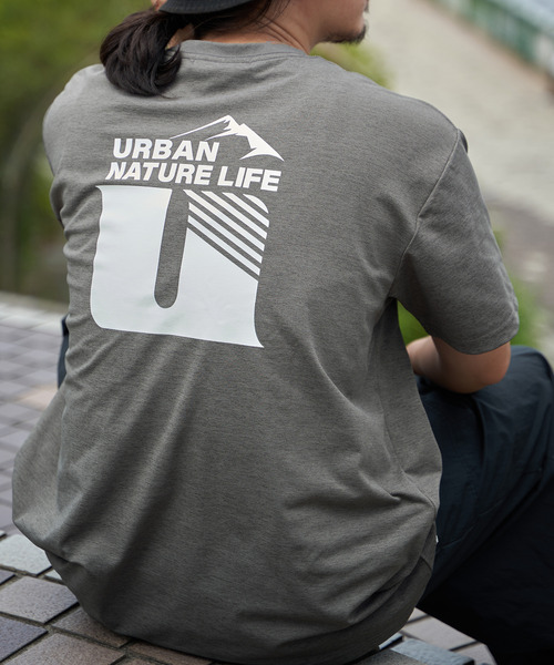 ikka(イッカ)の「URBAN NATURE LIFE アーバンネイチャーライフ ドライスピードプリントTシャツ(Tシャツ/カットソー・メンズ・ブラウン/グレー/ブラック/ホワイト・M/L/XL/S)」の3枚目の写真