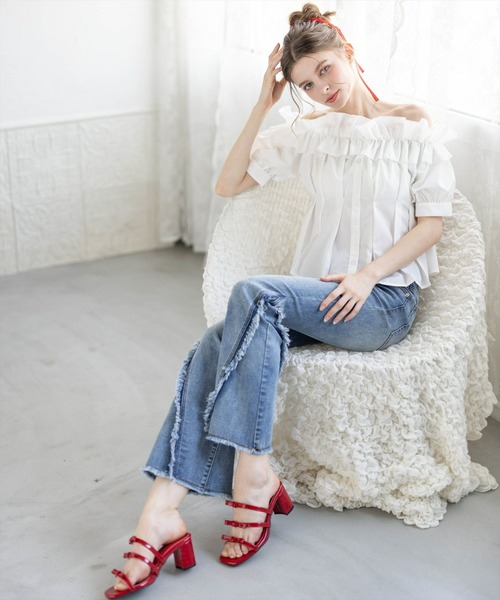 clear（クリア）の「フリルオフショルブラウス [着回し力抜群 大人 カジュアル 二の腕カバー 骨格ウェーブ]（シャツ/ブラウス・レディース・オフホワイト/ブラック/イエロー・F）」の17枚目の写真