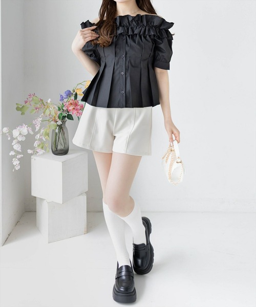 clear（クリア）の「フリルオフショルブラウス [着回し力抜群 大人 カジュアル 二の腕カバー 骨格ウェーブ]（シャツ/ブラウス・レディース・オフホワイト/ブラック/イエロー・F）」の16枚目の写真