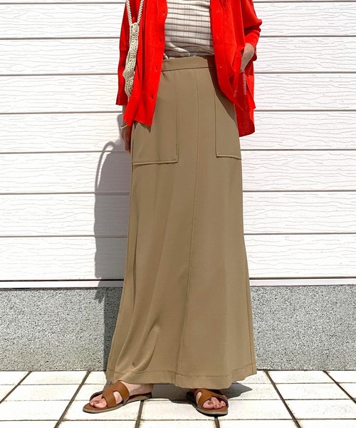 Q（キュー）の「COOLフレアスカート（スカート・レディース・ダークグリーン/ブラック/ベージュ・MEDIUM）」の3枚目の写真