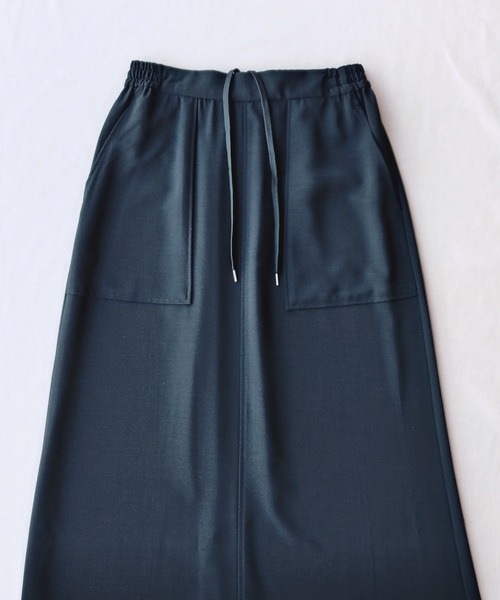 Q（キュー）の「COOLフレアスカート（スカート・レディース・ダークグリーン/ブラック/ベージュ・MEDIUM）」の18枚目の写真