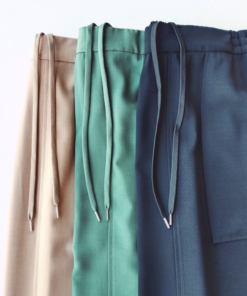 Q（キュー）の「COOLフレアスカート（スカート・レディース・ダークグリーン/ブラック/ベージュ・MEDIUM）」の20枚目の写真