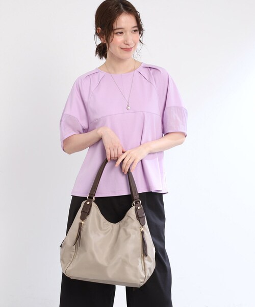 Reflect(リフレクト)の「【大容量/底ファスナー付き/キレイめコーデにも◎】ナイロンバッグ(トートバッグ・レディース・ベージュ系4/ブルーグリーン/ブラック・00)」の5枚目の写真