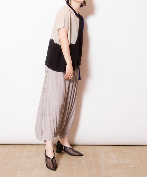 OSMOSIS（オズモーシス）の「ライン切替ニットプルオーバー（ニット/セーター・レディース・カーキ/ブルー/ベージュ・ONE SIZE）」の17枚目の写真