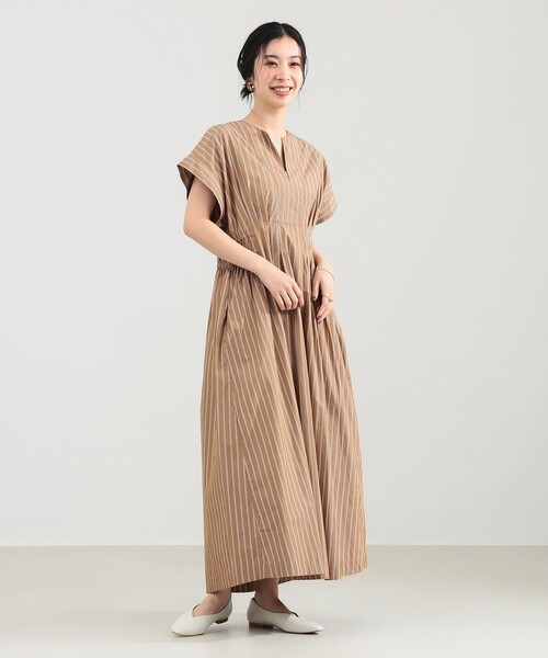 肩出しオフショル ショートタイトギャザーワンピース ベージュ