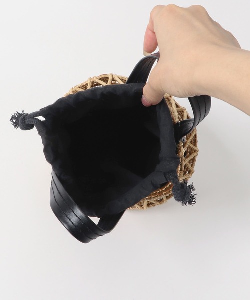 URBAN RESEARCH Sonny Label（アーバンリサーチサニーレーベル）の「TARANGO　ミニカゴバッグ（かごバッグ・レディース・オフホワイト/ブラック・ONE）」の10枚目の写真