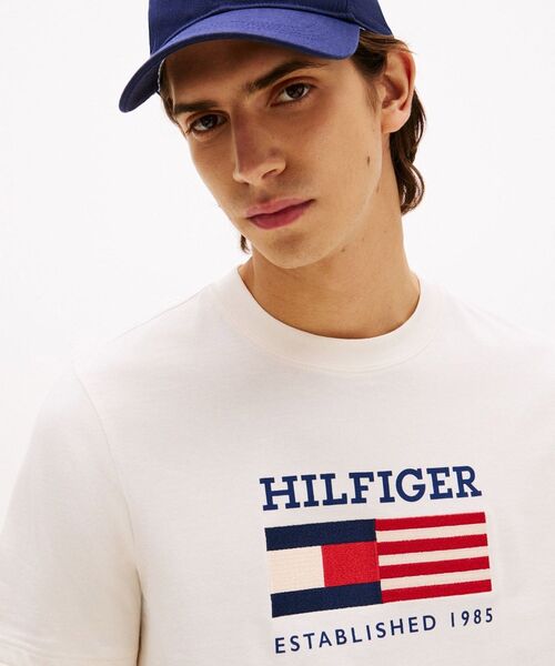 TOMMY HILFIGER(トミーヒルフィガー)の「アメリカーナモノタイプフラッグボックスTシャツ(Tシャツ/カットソー・メンズ・ホワイト/レッド/ネイビー・LARGE/SMALL/X-LARGE/MEDIUM)」の12枚目の写真
