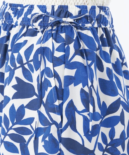 MACKINTOSH PHILOSOPHY（ﾏｯｷﾝﾄｯｼｭ ﾌｨﾛｿﾌｨｰ）の「リーフプリントイージーパンツ（その他パンツ・レディース・ライトブルー・38）」の7枚目の写真