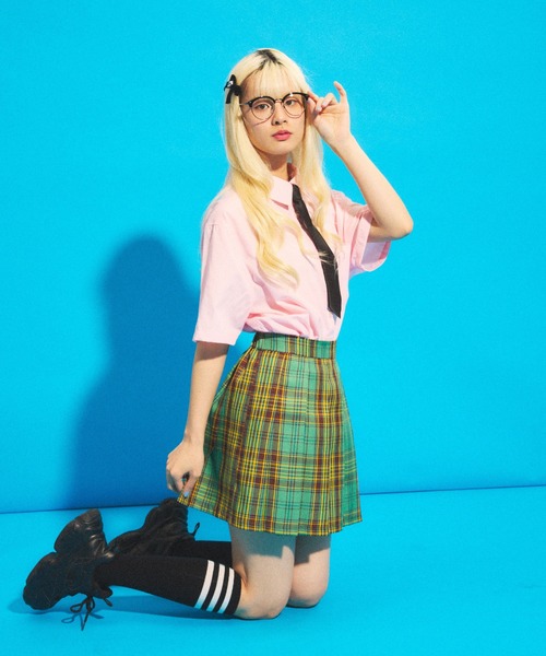 PUNYUS（プニュズ）の「チェックプリーツミニスカート（スカート・レディース・イエロー/グリーン/ピンク・1/2/3/4）」の4枚目の写真