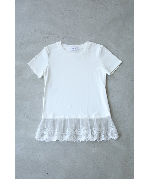 cawaii(カワイイ)の「ひと匙のエレガントをプラスする裾チュールのTシャツトップス(Tシャツ/カットソー・レディース・ホワイト/ブラック・FREE)」の5枚目の写真