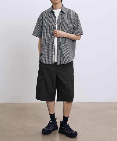 F.ILLUMINATE(フィルミネイト)の「【UNISEX】Filluminate/Lowkeyチェック半袖シャツ(シャツ/ブラウス・レディース・ライトベージュ/ブラック・MEDIUM/LARGE/SMALL)」の4枚目の写真
