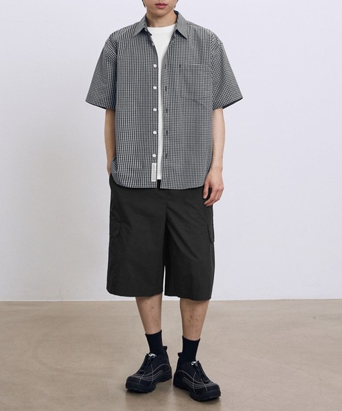 F.ILLUMINATE(フィルミネイト)の「【UNISEX】Filluminate/Lowkeyチェック半袖シャツ(シャツ/ブラウス・レディース・ライトベージュ/ブラック・MEDIUM/LARGE/SMALL)」の5枚目の写真