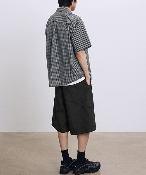 F.ILLUMINATE(フィルミネイト)の「【UNISEX】Filluminate/Lowkeyチェック半袖シャツ(シャツ/ブラウス・レディース・ライトベージュ/ブラック・MEDIUM/LARGE/SMALL)」の6枚目の写真
