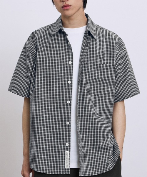 F.ILLUMINATE(フィルミネイト)の「【UNISEX】Filluminate/Lowkeyチェック半袖シャツ(シャツ/ブラウス・レディース・ライトベージュ/ブラック・MEDIUM/LARGE/SMALL)」の7枚目の写真