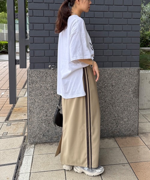 ISOOK（アイスー）の「【ISOOK / アイスー】サイドラインスラックススカート / ナロースカート ロング オフィスカジュアル ハイウエスト 黒 グレー ベージュ  ZOZOTOWN限定（スカート・レディース・ブラック/グレー/ベージュ・FREE）」の5枚目の写真