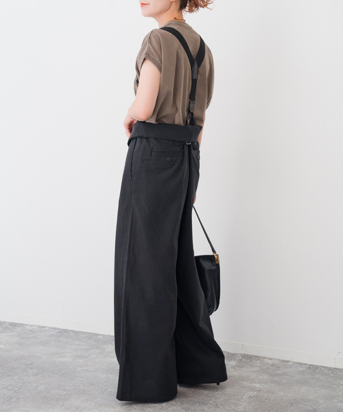 Spick & Span(スピックアンドスパン)の「サスペンダー付きピーチツイルタックパンツ(その他パンツ・レディース・ブラック/ブラウン・36/38)」の6枚目の写真