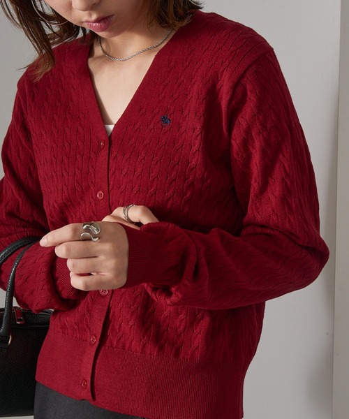 POLO BCS(ポロ ビーシーエス)の「【POLO BCS】ZOZO限定商品 ケーブル編み ワンポイントポニー刺繍 Vネックカーディガン(カーディガン/ボレロ・レディース・ブラック/ネイビー/グレー/レッド・M/L)」の8枚目の写真