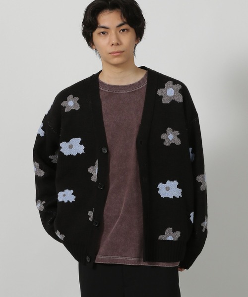 LAKOLE（ラコレ）の「モール花柄ニットカーデ / 587083（カーディガン/ボレロ・メンズ・ブラウン/ブラック/ライトグレー・MEDIUM/LARGE）」の2枚目の写真