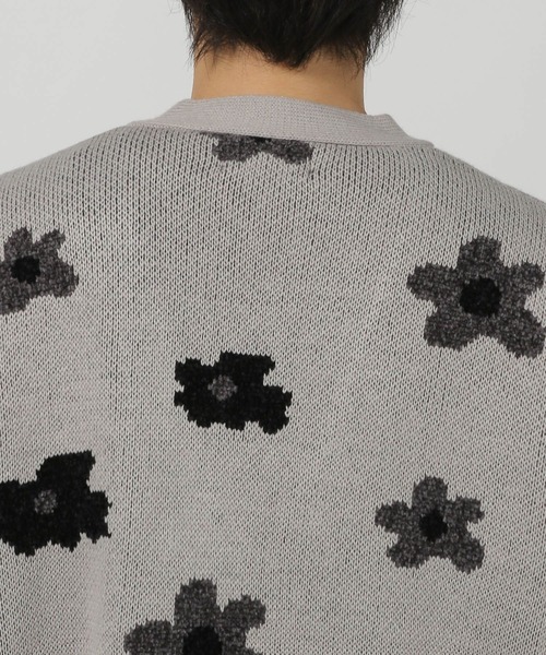 LAKOLE（ラコレ）の「モール花柄ニットカーデ / 587083（カーディガン/ボレロ・メンズ・ブラウン/ブラック/ライトグレー・MEDIUM/LARGE）」の15枚目の写真