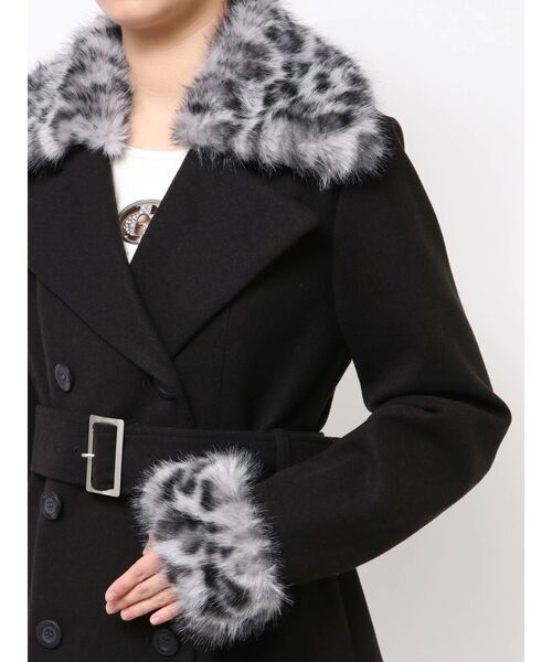 GYDA（ジェイダ）の「ベルト付きタイトファーコート（チェスターコート・レディース・ブラウン/ブラック・FREE）」の13枚目の写真