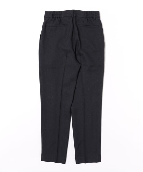 m.f.editorial(エムエフエディトリアル)の「【ストレッチ ウォッシャブル】m.f.エディトリアル レディース シャーク タック テーパード パンツ 紺 (セットアップ可能)(スーツパンツ・レディース・ネイビー・S/MEDIUM/LARGE/X-LARGE)」の3枚目の写真