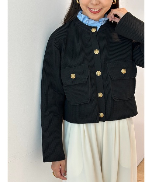 25AW・サイズ36　CADUNE　シャツ付き金釦カーデ　ネイビー　カーディガン CADUNE（カデュネ）の「シャツ付き金釦カーデ（ニット/セーター）」 - WEAR