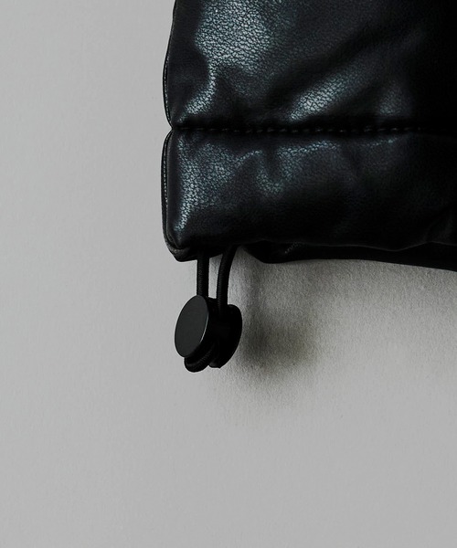 AO2（アオズ）の「faux leather puffer jacket / フェイクレザーダウンジャケット（ダウンジャケット/コート・レディース・グレー/ブラック・FREE）」の6枚目の写真