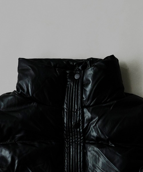 AO2（アオズ）の「faux leather puffer jacket / フェイクレザーダウンジャケット（ダウンジャケット/コート・レディース・グレー/ブラック・FREE）」の9枚目の写真