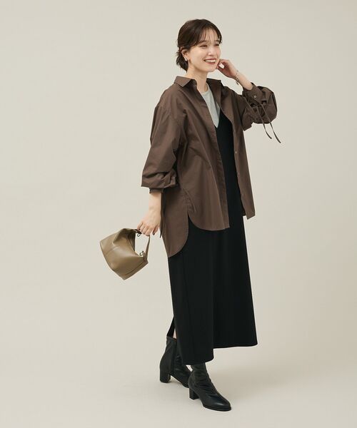 Green　Parks（グリーンパークス）の「イージーケア袖シャーリングシャツ（シャツ/ブラウス・レディース・ベージュ/チャコールグレー/ブラウン/グリーン/サックスブルー・FREE）」の13枚目の写真