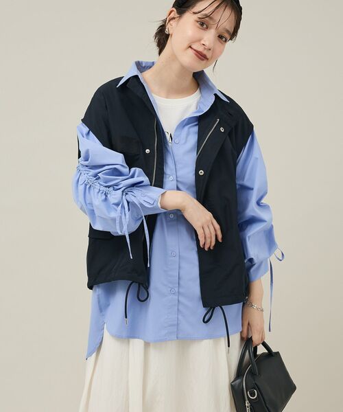 Green　Parks（グリーンパークス）の「イージーケア袖シャーリングシャツ（シャツ/ブラウス・レディース・ベージュ/チャコールグレー/ブラウン/グリーン/サックスブルー・FREE）」の14枚目の写真