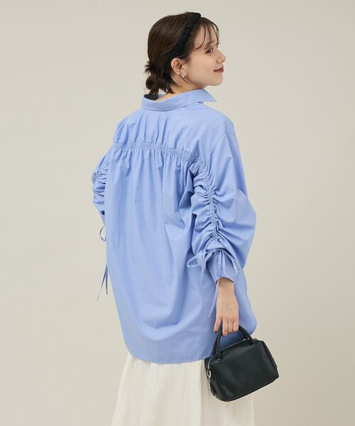 Green　Parks（グリーンパークス）の「イージーケア袖シャーリングシャツ（シャツ/ブラウス・レディース・ベージュ/チャコールグレー/ブラウン/グリーン/サックスブルー・FREE）」の20枚目の写真