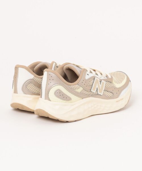 NEW BALANCE(ニューバランス)の「new balance ニューバランス FRESH FOAM ARISHI V4【軽量】(スニーカー・レディース・ベージュ・22.5cm/23.0cm/23.5cm/24.0cm/24.5cm/25.0cm)」の2枚目の写真