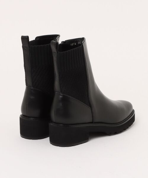 LANVIN collection(ランバン コレクション)の「バックゴアショートブーツ(ブーツ・レディース・ブラック・23.0cm/22.5cm/24.5cm/24.0cm/23.5cm)」の2枚目の写真
