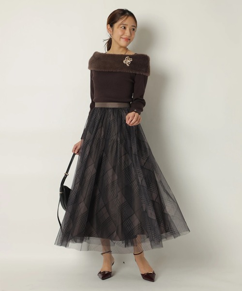 JUSGLITTY（ジャスグリッティー）の「ファーリーオフショルニット（ニット/セーター・レディース・オフホワイト/ブラウン/ブラック/ピンク系その他・2）」の15枚目の写真