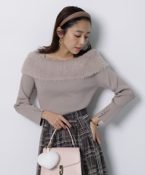 ファーリーオフショルニット（ニット/セーター）｜JUSGLITTY（ジャス