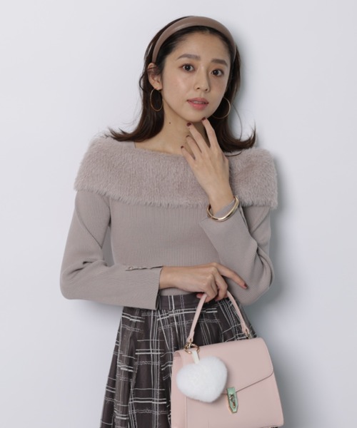 ファーリーオフショルニット（ニット/セーター）｜JUSGLITTY（ジャス