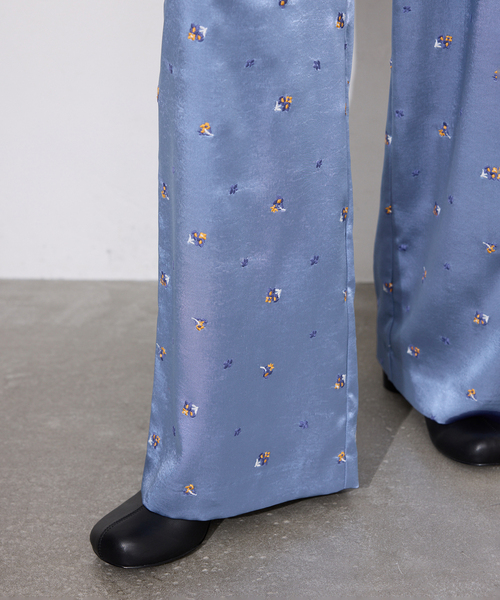 スローブ イエナ（SLOBE IENA）/flowerサテンストレートイージーパンツ セール】flowerサテンストレートイージーパンツ（その他パンツ