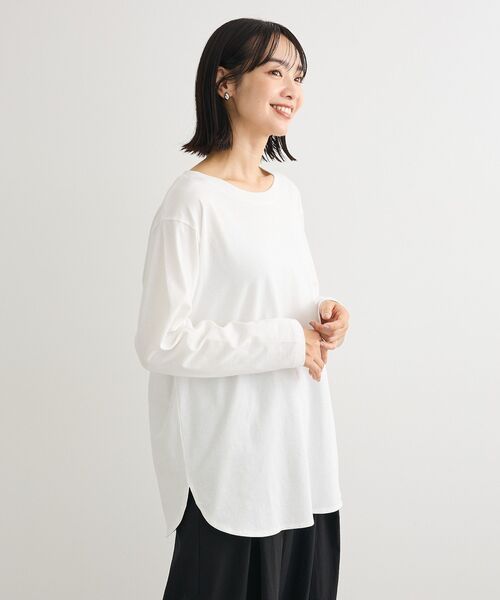 Green　Parks（グリーンパークス）の「【WEB限定】裾ラウンドホワイトインナー（Tシャツ/カットソー・レディース・オフホワイト・MEDIUM/LARGE）」の17枚目の写真